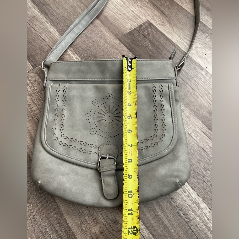 Maurice’s cottagecore grey flap crossbody messenger bag eyelet Westerncore - Picture 6 of 7